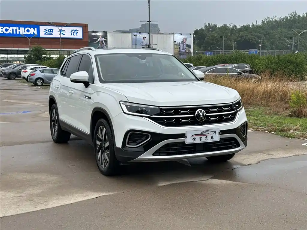 Tayron 300 TSI 2 WD Luxury Plus Advanced
