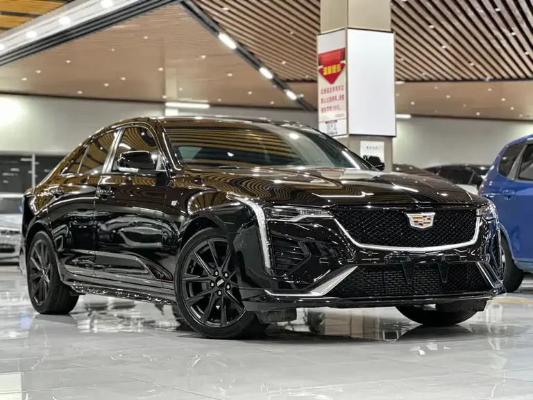 Cadillac CT4 28 T Distinguished