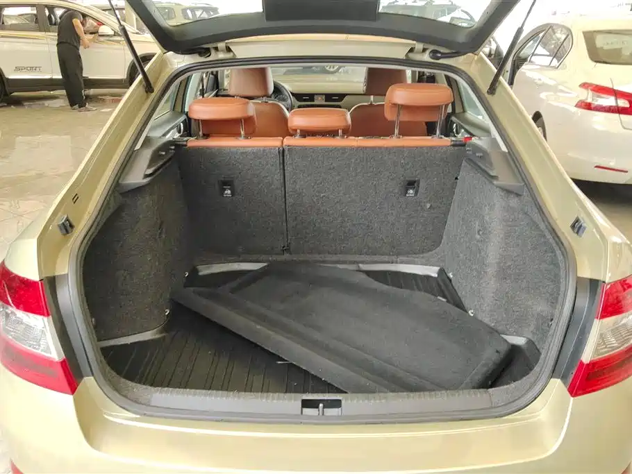 Octavia 明锐 2015款 1.6 L 手动逸致版