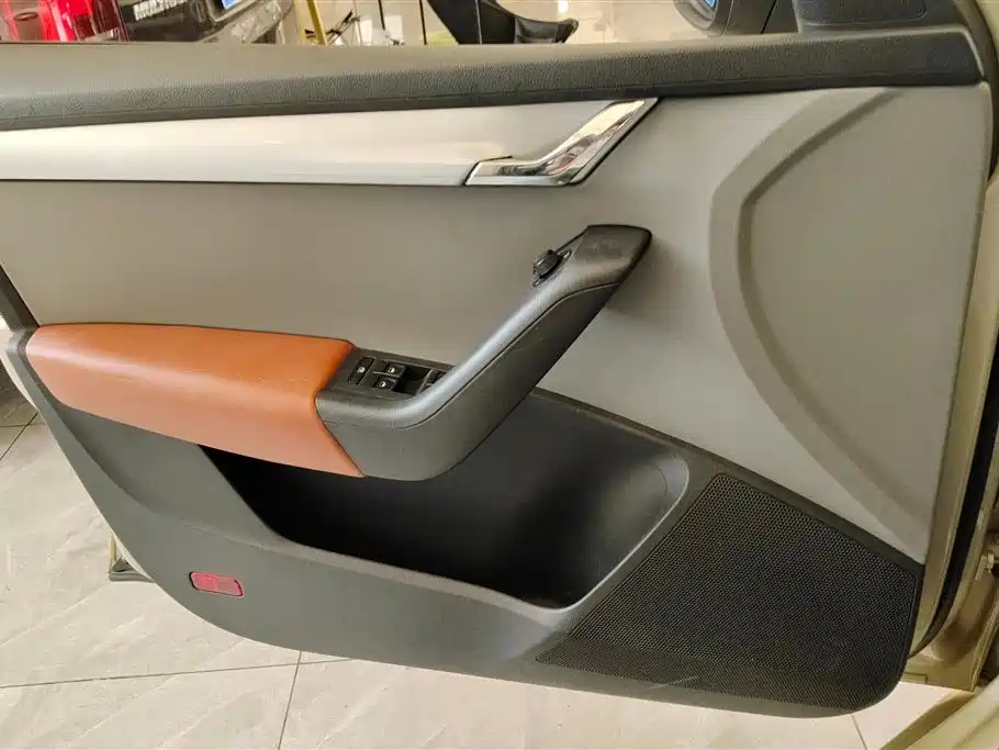 Octavia 明锐 2015款 1.6 L 手动逸致版