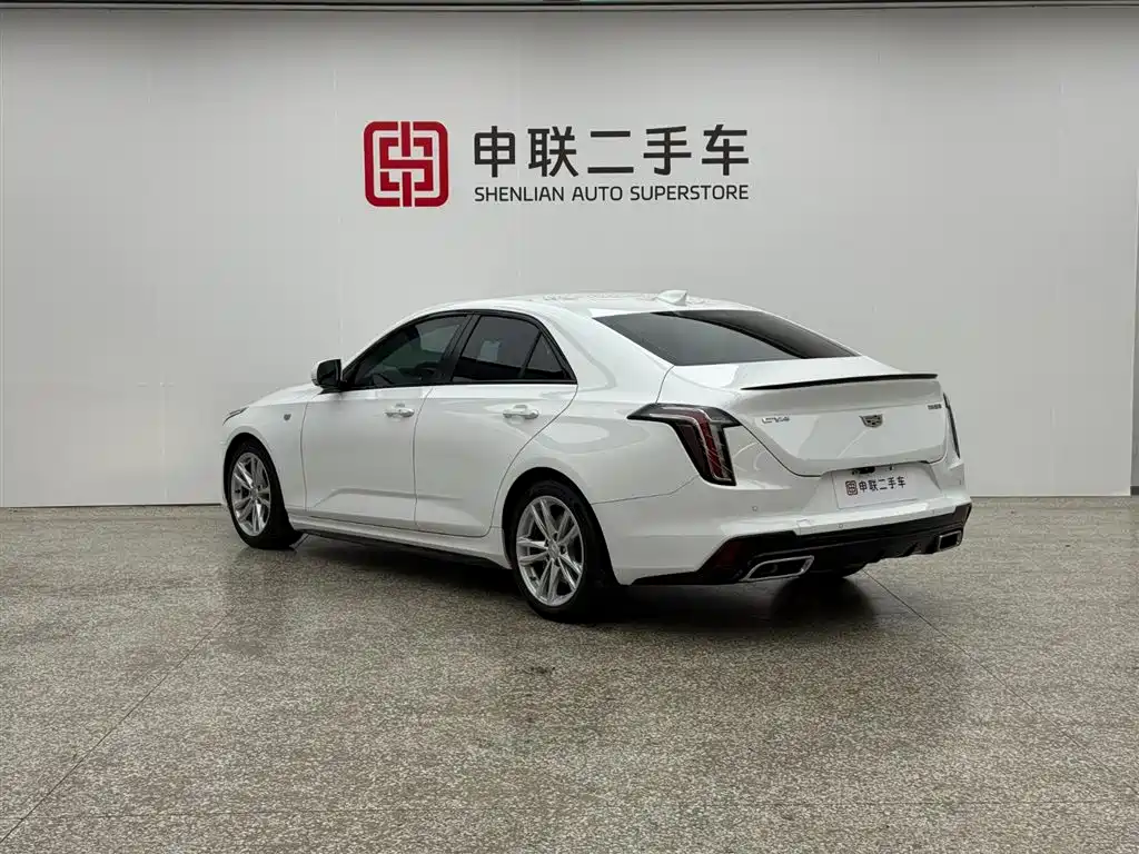Cadillac CT4 28 T Style