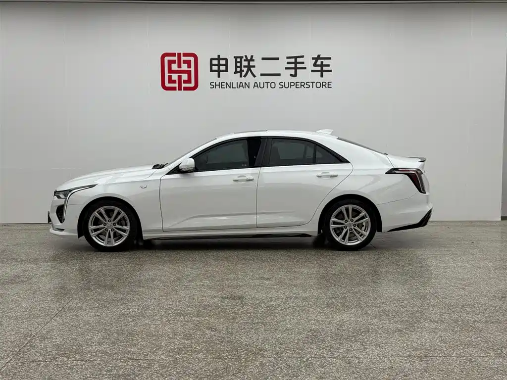 Cadillac CT4 28 T Style