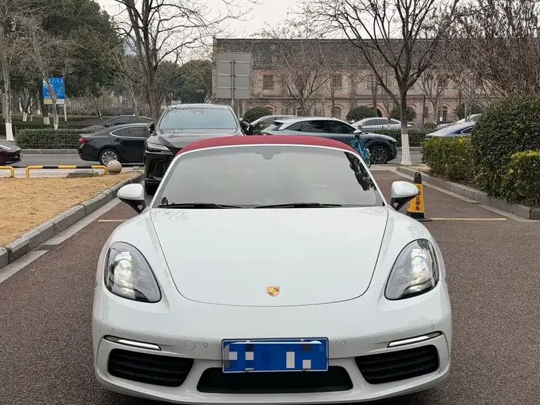 Porsche 718 Boxster 2.0 T
