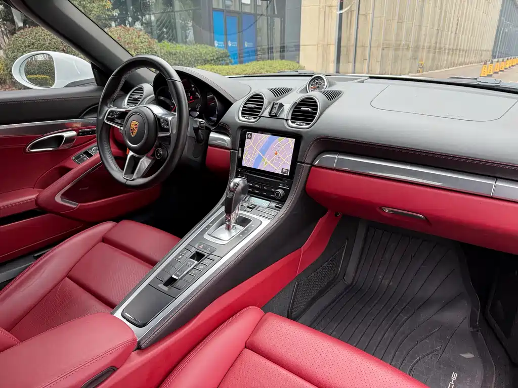 Porsche 718 Boxster 2.0 T