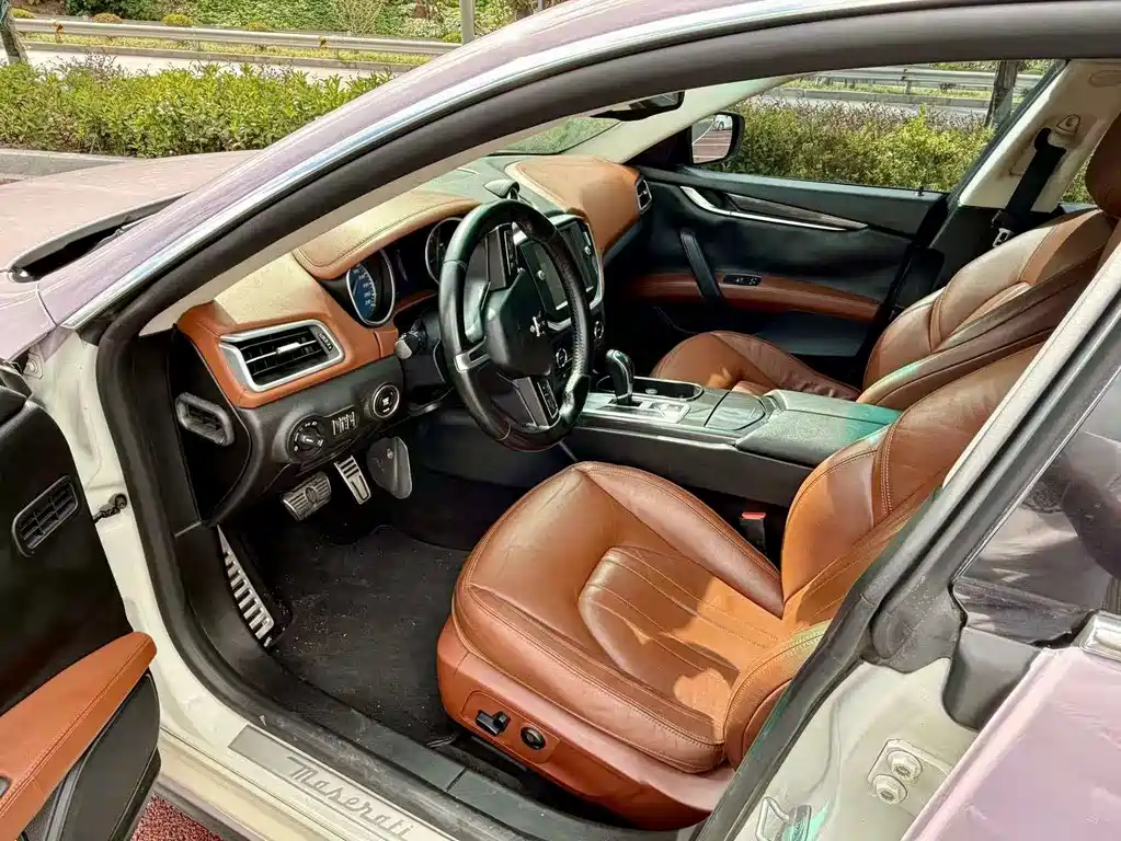 Ghibli 3.0 T Standard