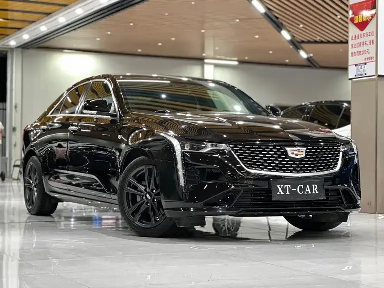 Cadillac CT4 28 T Distinguished