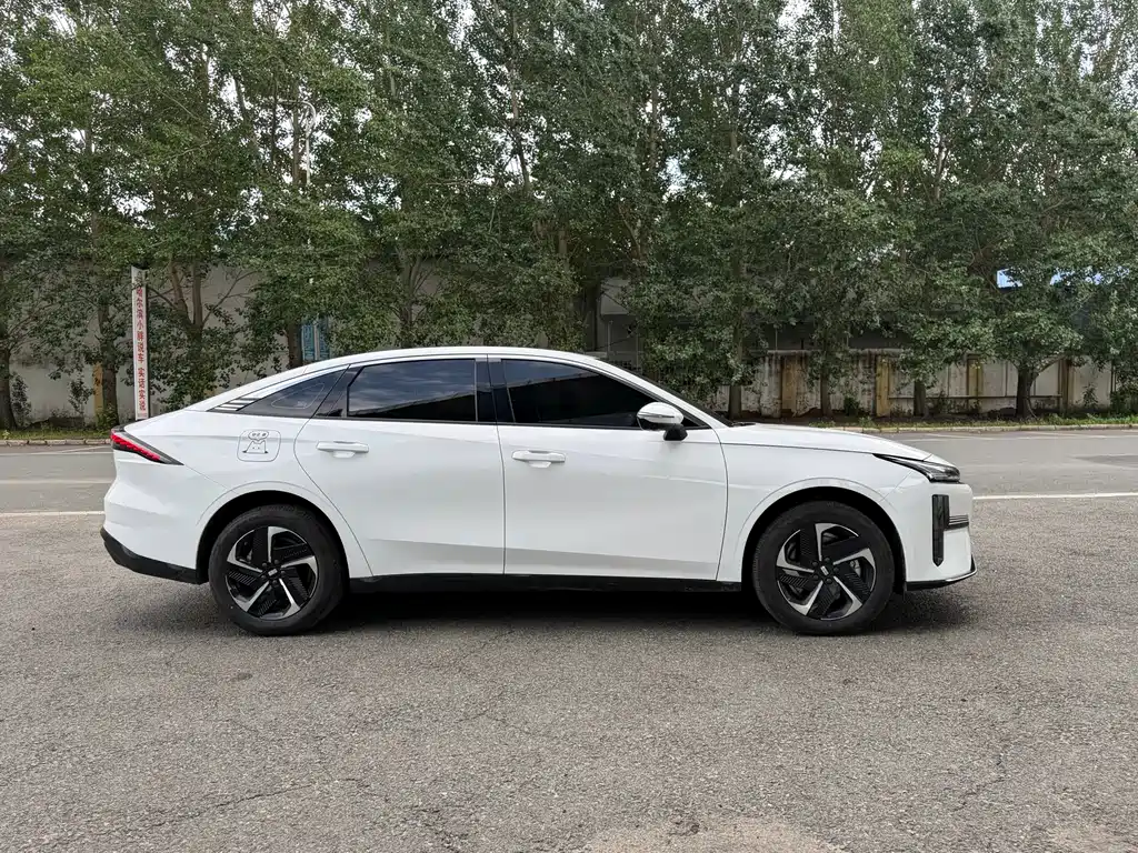 Galaxy L6 EM-i 140 km Explorer +