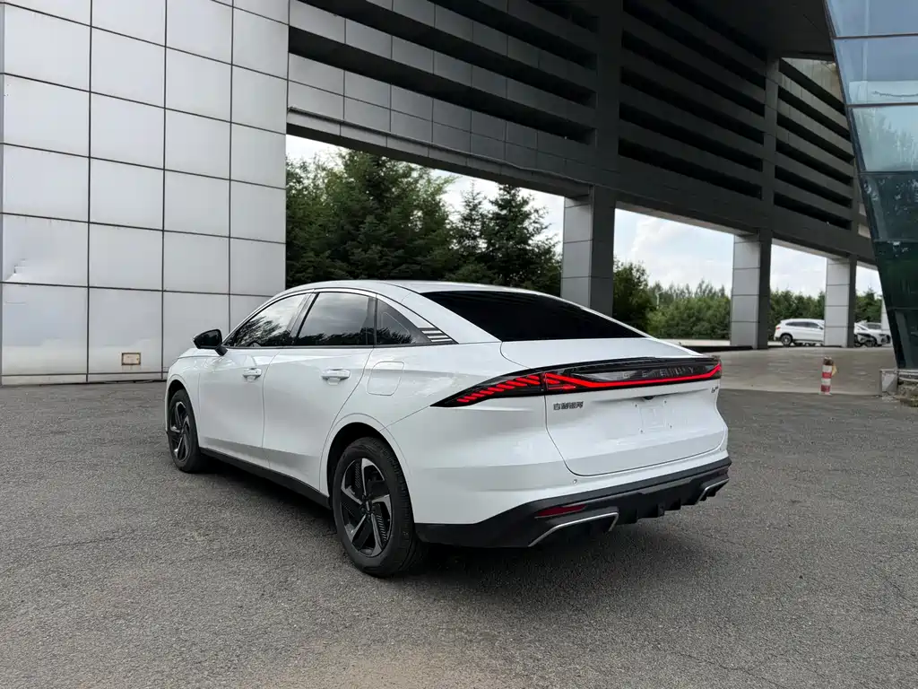 Galaxy L6 EM-i 140 km Explorer +