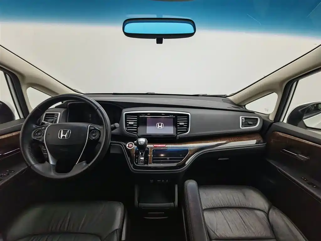 Odyssey Facelift 2.4 L Smart Enjoyment