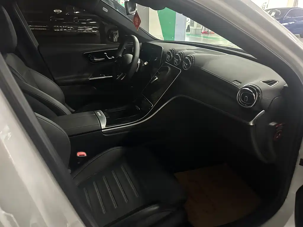 Mercedes-Benz C-Class C 260 L Bright Night Sport