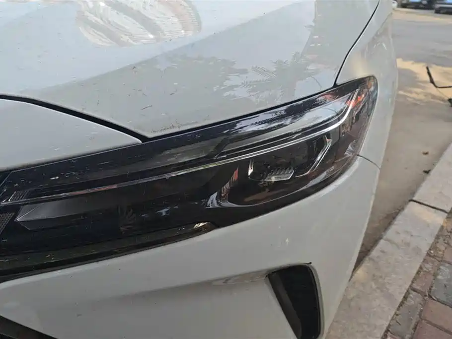 Monza 1.5 L DCT Joy