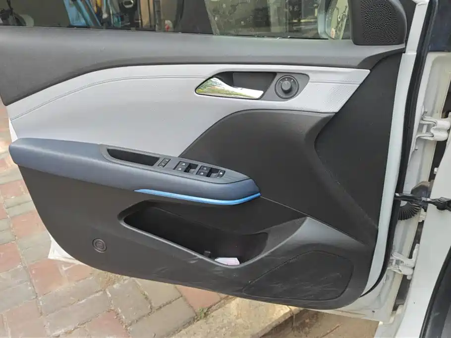 Monza 1.5 L DCT Joy