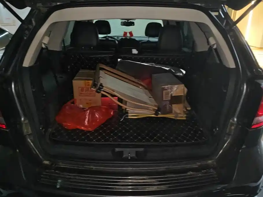 Journey 2.4 L 2 WD Premium Style