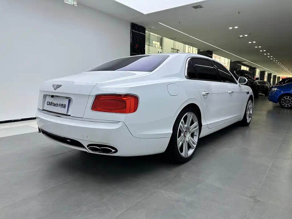 Flying Spur 4.0 T V8 Distinguished