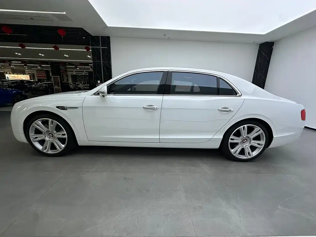 Flying Spur 4.0 T V8 Distinguished