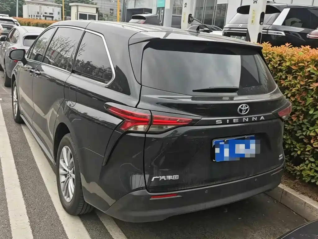 Sienna 2.5 L Hybrid Comfort