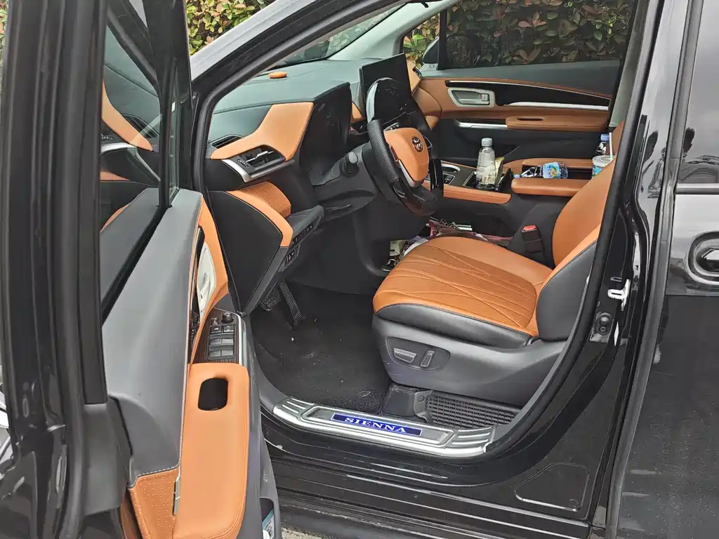 Sienna 2.5 L Hybrid Comfort