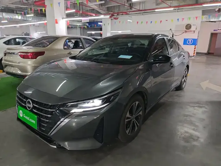 Nissan Sylphy 1.6 L CVT Joy
