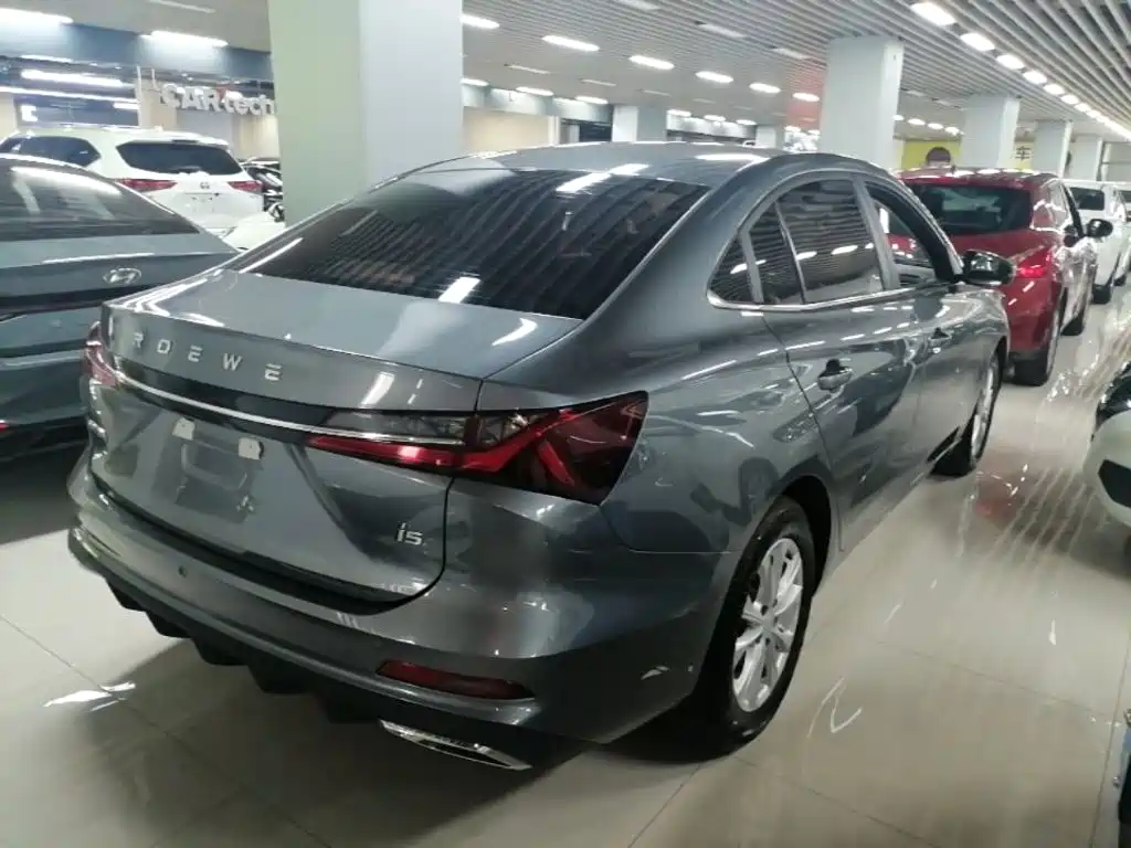 Roewe i5 1.5 L CVT Luxury
