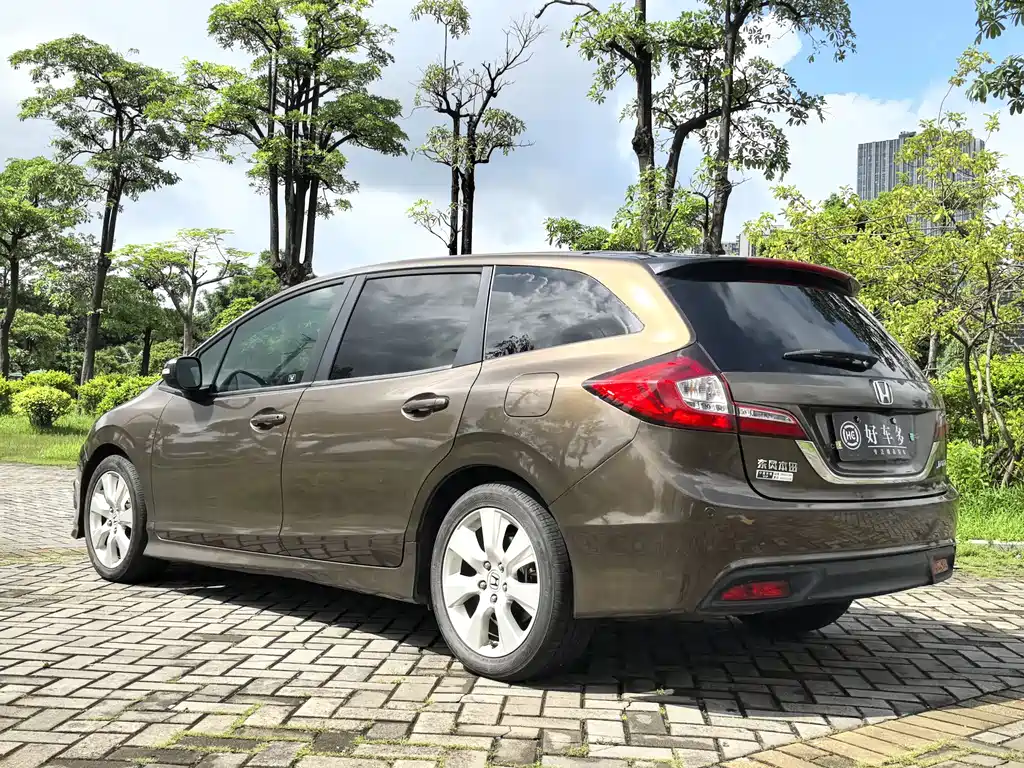 Jade 1.8 L Auto Comfort 5-seat