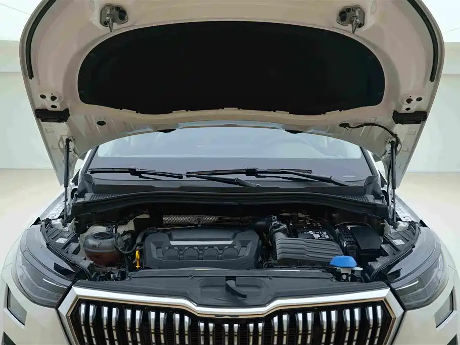 Kodiaq TSI330 5-seat 2 WD Strength