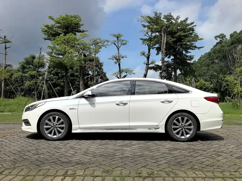 Sonata 1.6 T GLS Intelligent