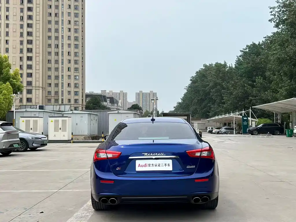 Ghibli 3.0 T Standard