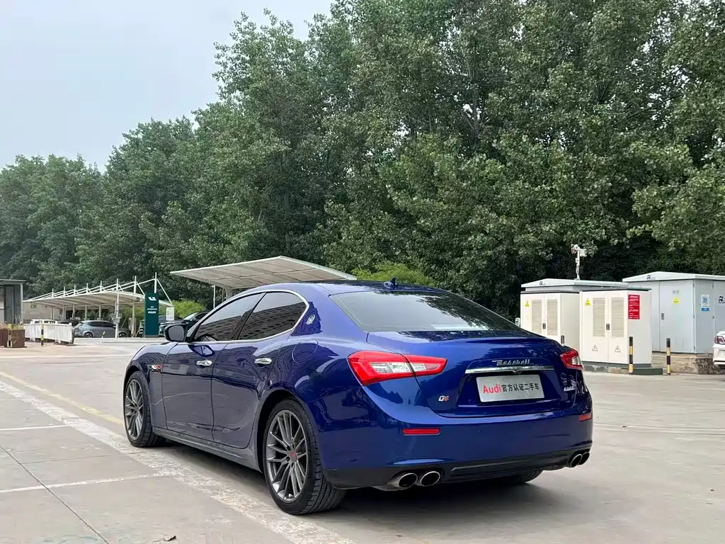 Ghibli 3.0 T Standard