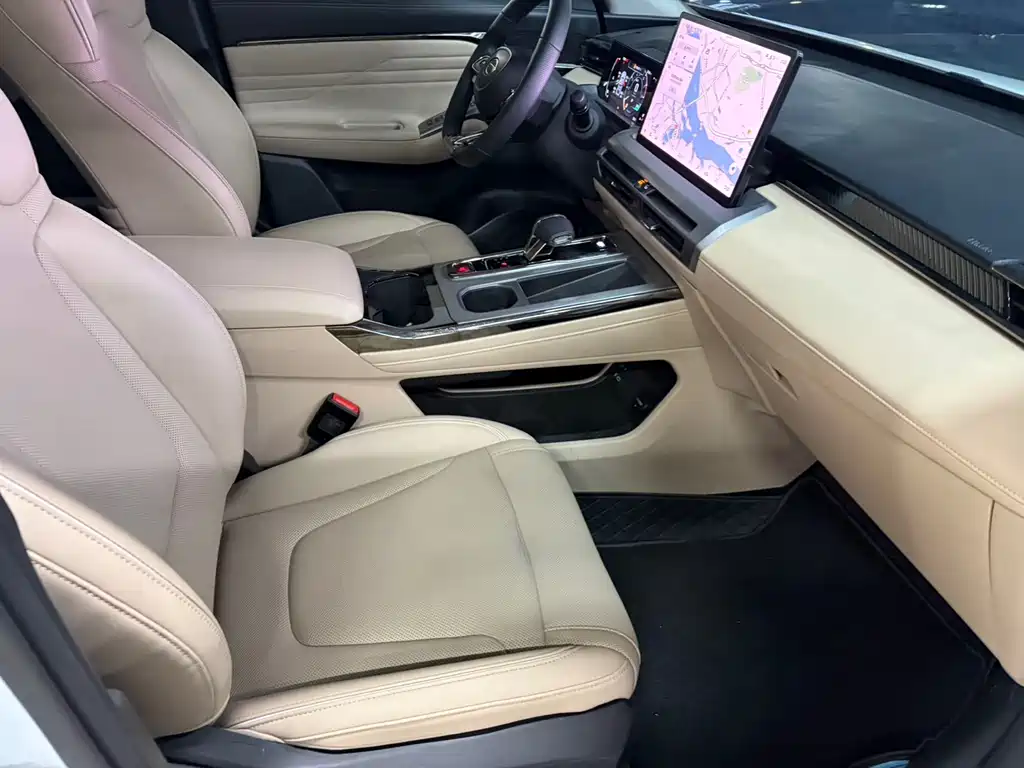 GAC Trumpchi GS4 MAX 1.5 T Navigator