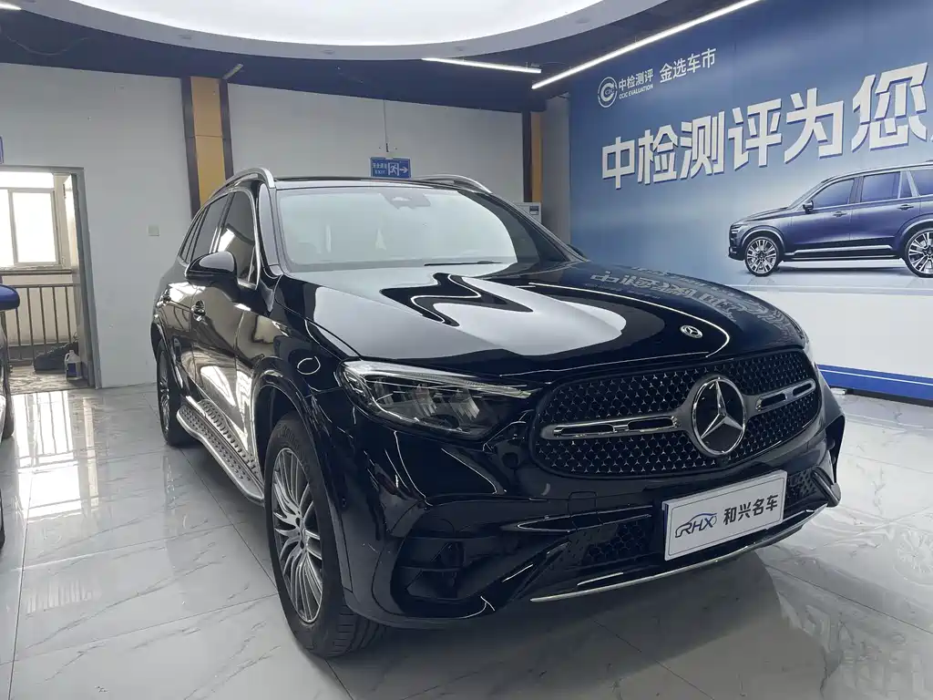 Mercedes-Benz GLC Facelift GLC 300 L 4 MATIC Dynamic 5-seat