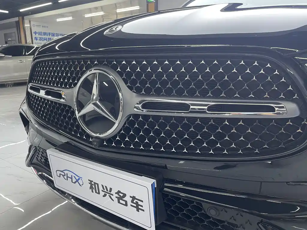 Mercedes-Benz GLC Facelift GLC 300 L 4 MATIC Dynamic 5-seat