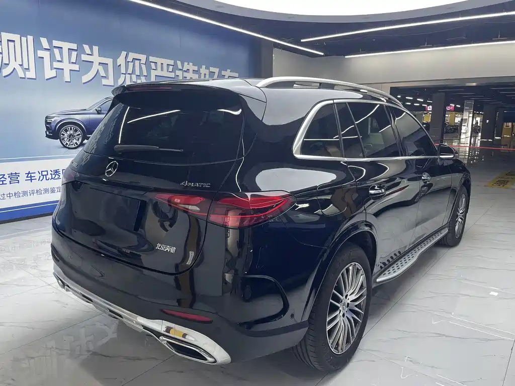 Mercedes-Benz GLC Facelift GLC 300 L 4 MATIC Dynamic 5-seat