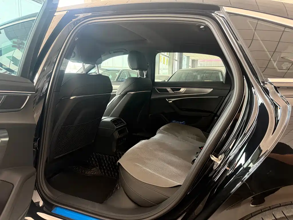 Audi A6 L 40 TFSI Luxury Dynamic