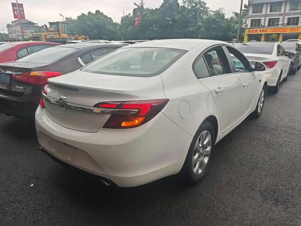 Regal 2.0 L Leading Fashion