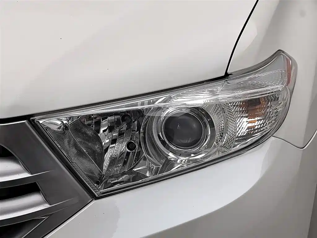 Highlander 2.7 L 2 WD 5-seat Elite