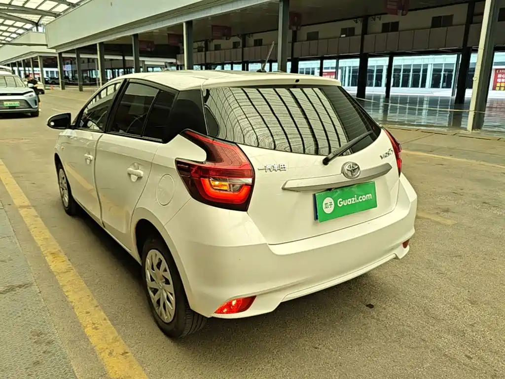 Vios FS 1.5 L CVT Sharp Speed