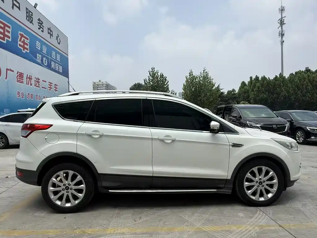 Kuga 1.5 L GTDi 2 WD Comfort