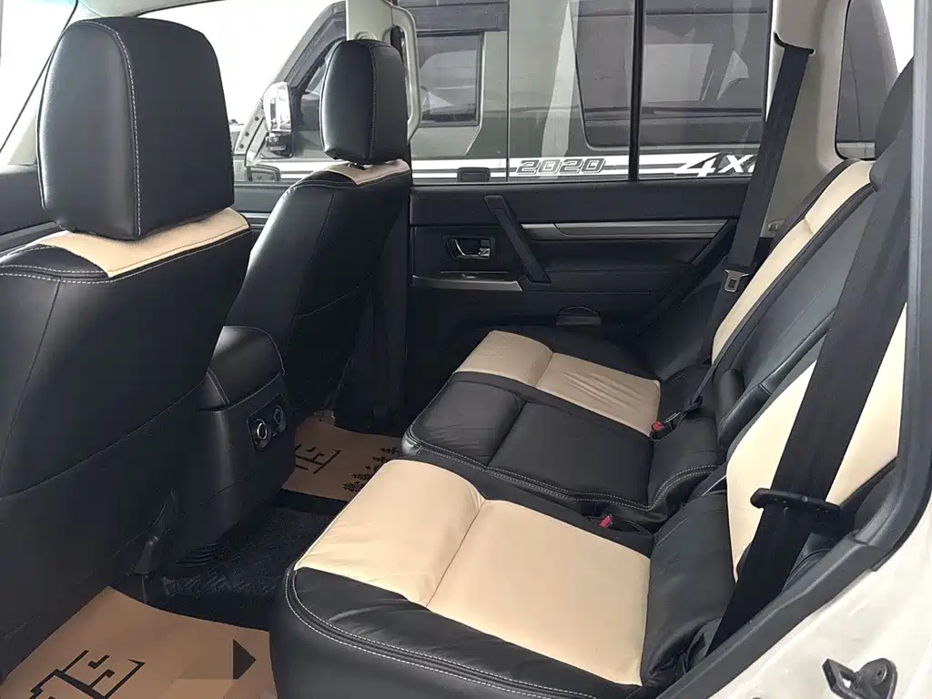 Pajero (Import) 3.0 L Auto Standard