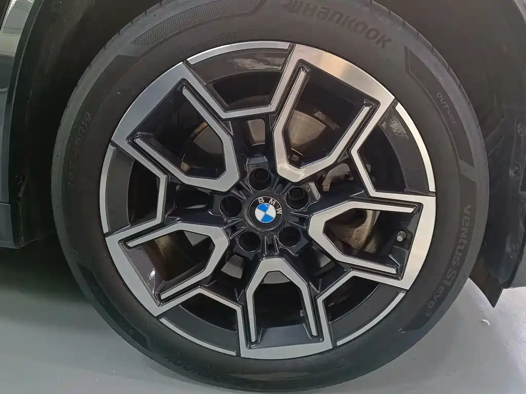 BMW X1 xDrive25 Li M Sport Package