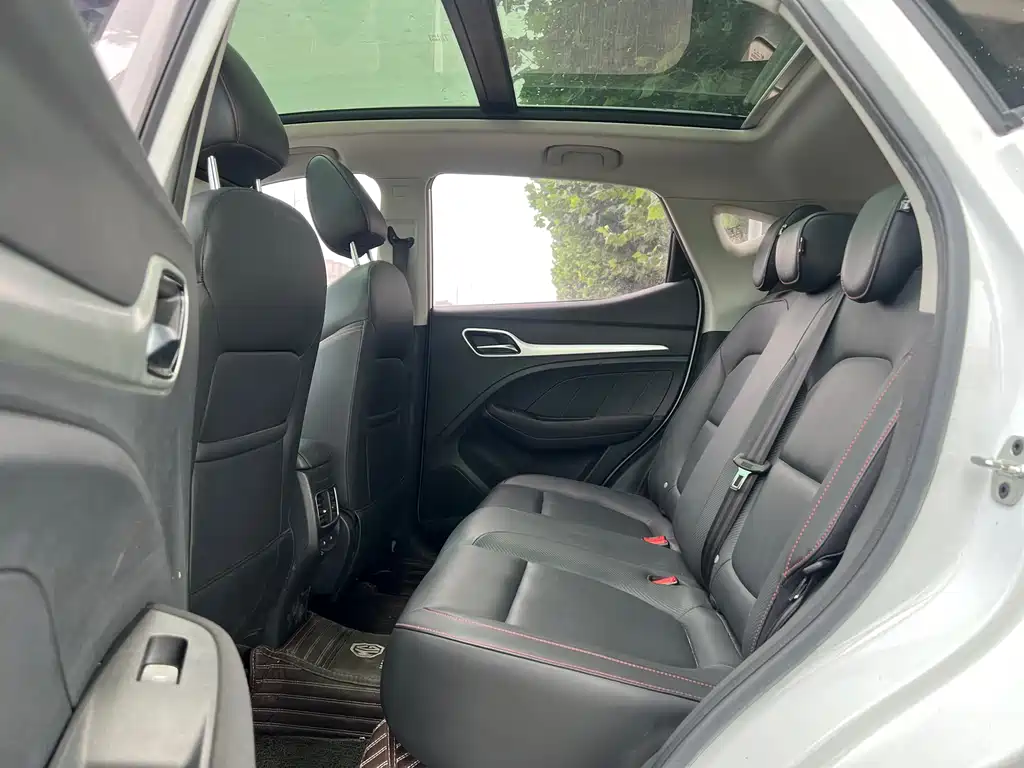 MG ZS 180 DVVT Auto Lite