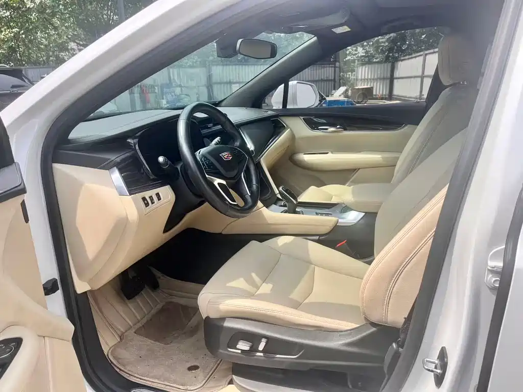 Cadillac XT5 28 T 4 WD Tech