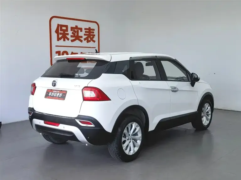 Brilliance V3 中华V3 2015款 1.5 L 自动精英型