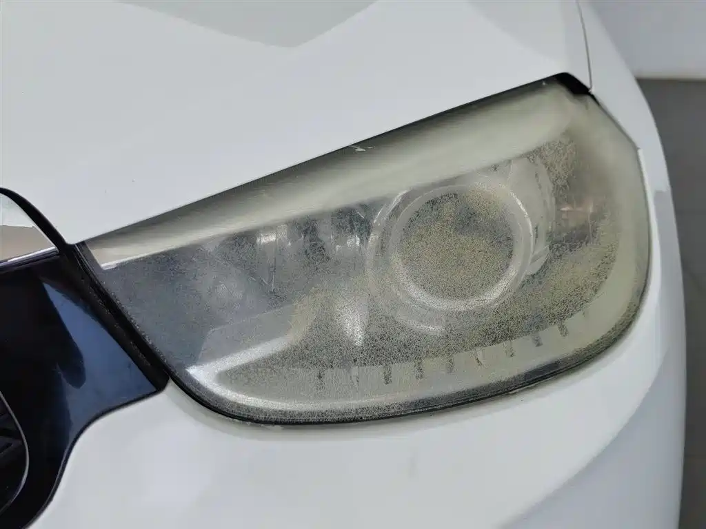 Brilliance V3 中华V3 2015款 1.5 L 自动精英型