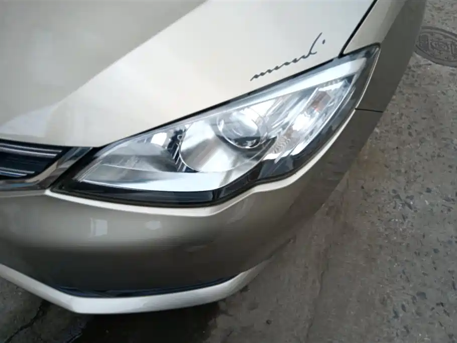Roewe 360 1.5 L Manual Luxury