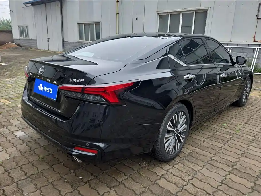 Teana 2.0 L XL-TLS Joy