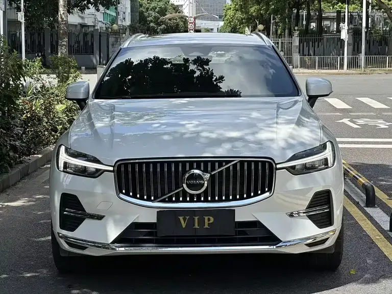 Volvo XC60 B5 4 WD Smart Vision Luxury