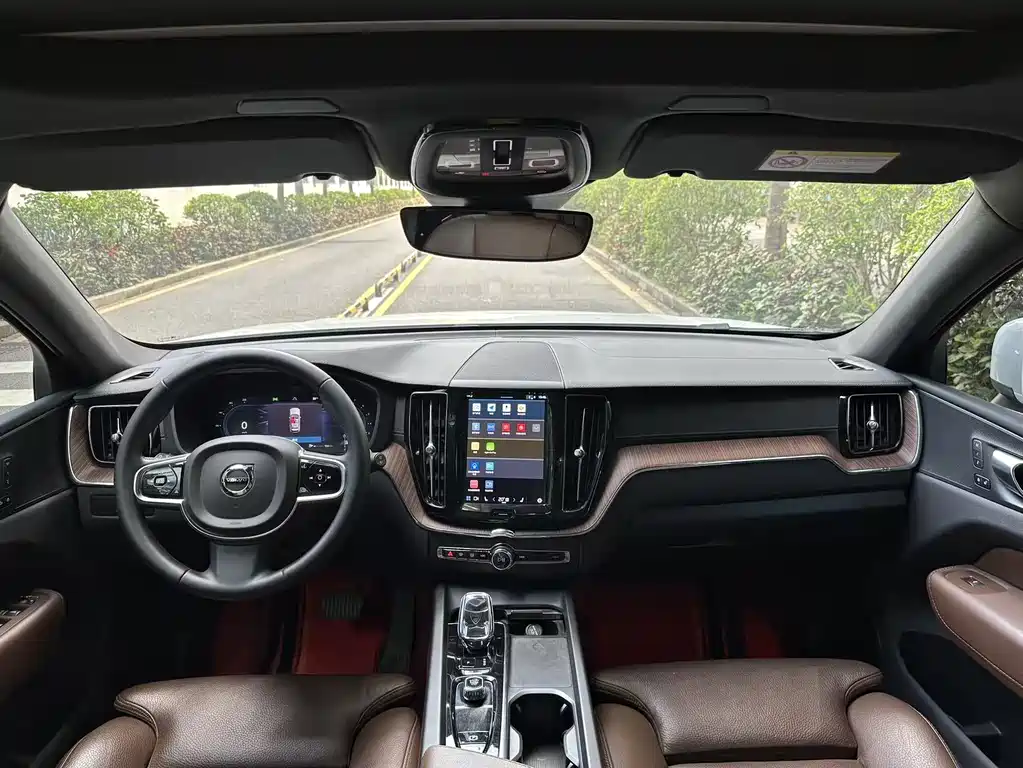 Volvo XC60 B5 4 WD Smart Vision Luxury
