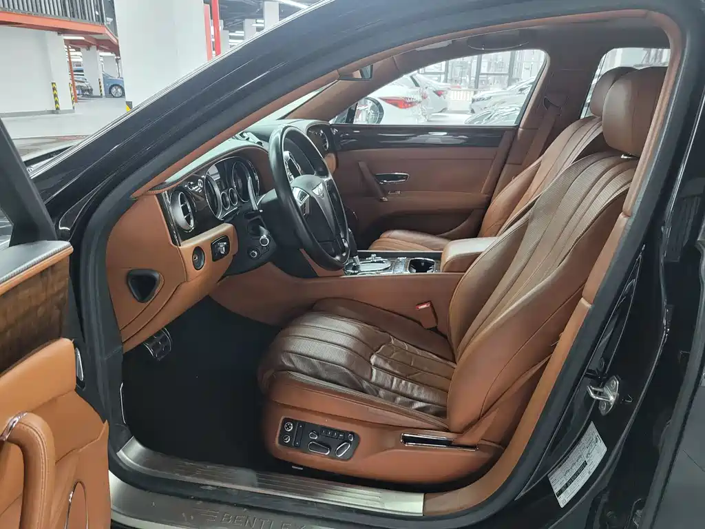 Flying Spur 4.0 T V8 Standard