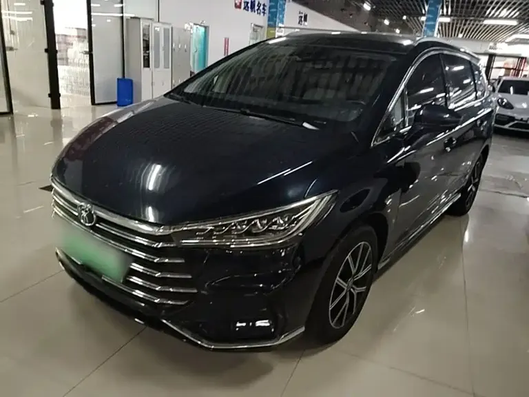 BYD Song MAX NEV DM-i 105 KM Flagship