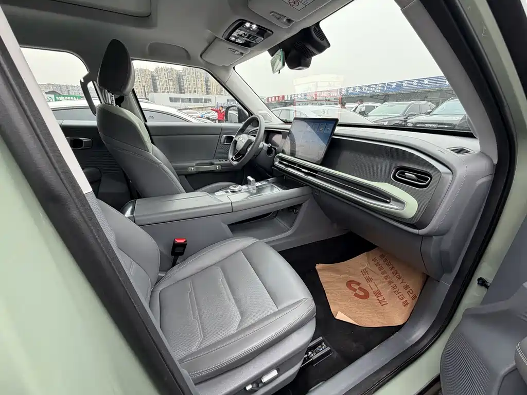 BAIC BJ30 1.5 T Magic Core Electric Drive Advanced